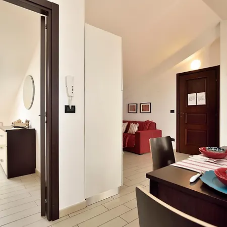 Attico Vista Mare E Piscina Апартаменты *