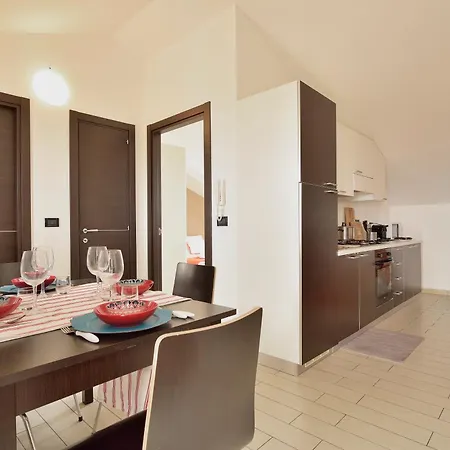 Attico Vista Mare E Piscina Апартаменты