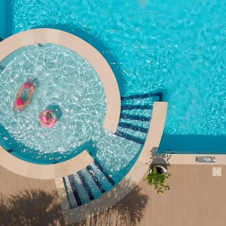 Attico Vista Mare E Piscina Санта-Мария-дель-Фокалло