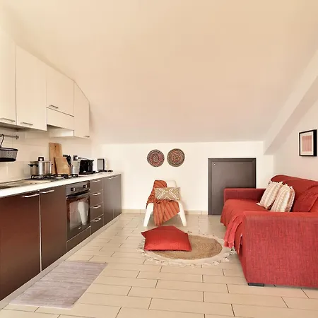 Attico Vista Mare E Piscina Апартаменты