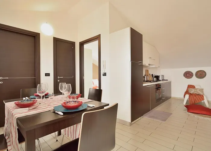 Attico Vista Mare E Piscina Appartamento